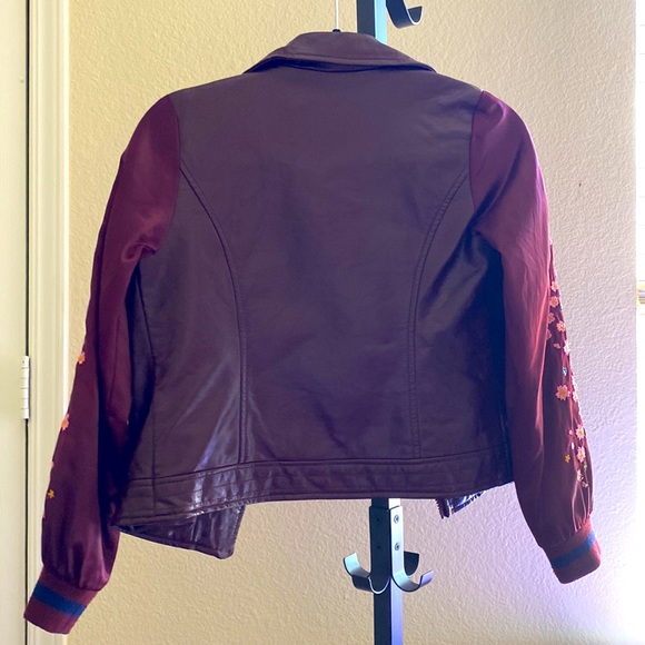 Maroon jacket - Picture 2 of 2
